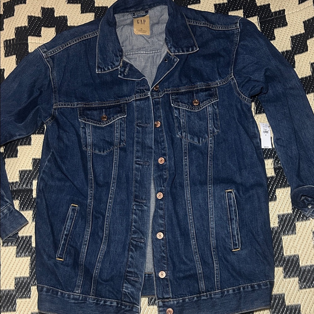 NWT GAP Classic Icon Oversized Denim Jacket with Pockets in Medium Wash - Picture 4 of 8